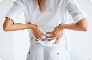 Почему болит спина через год после родов Почему болит спина через год после родов