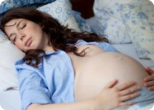 Медики не рекомендуют беременным спать на животе